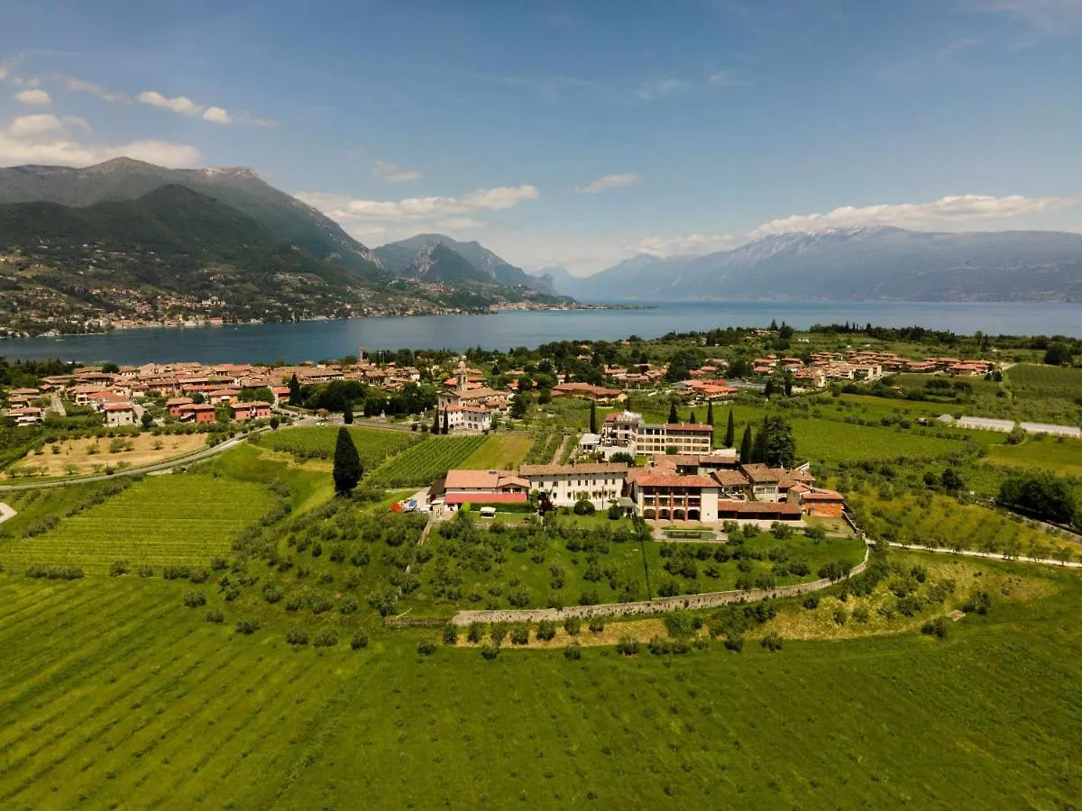Palazzo Trevignane Appartamento La Bella Scuderia San Felice del Benaco Italy