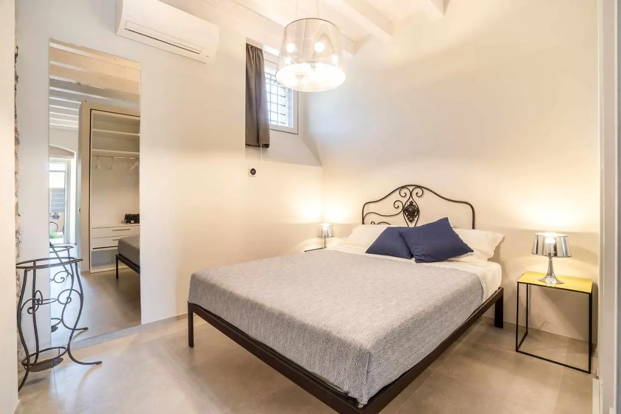 Palazzo Trevignane Appartamento La Bella Scuderia San Felice del Benaco Apartment