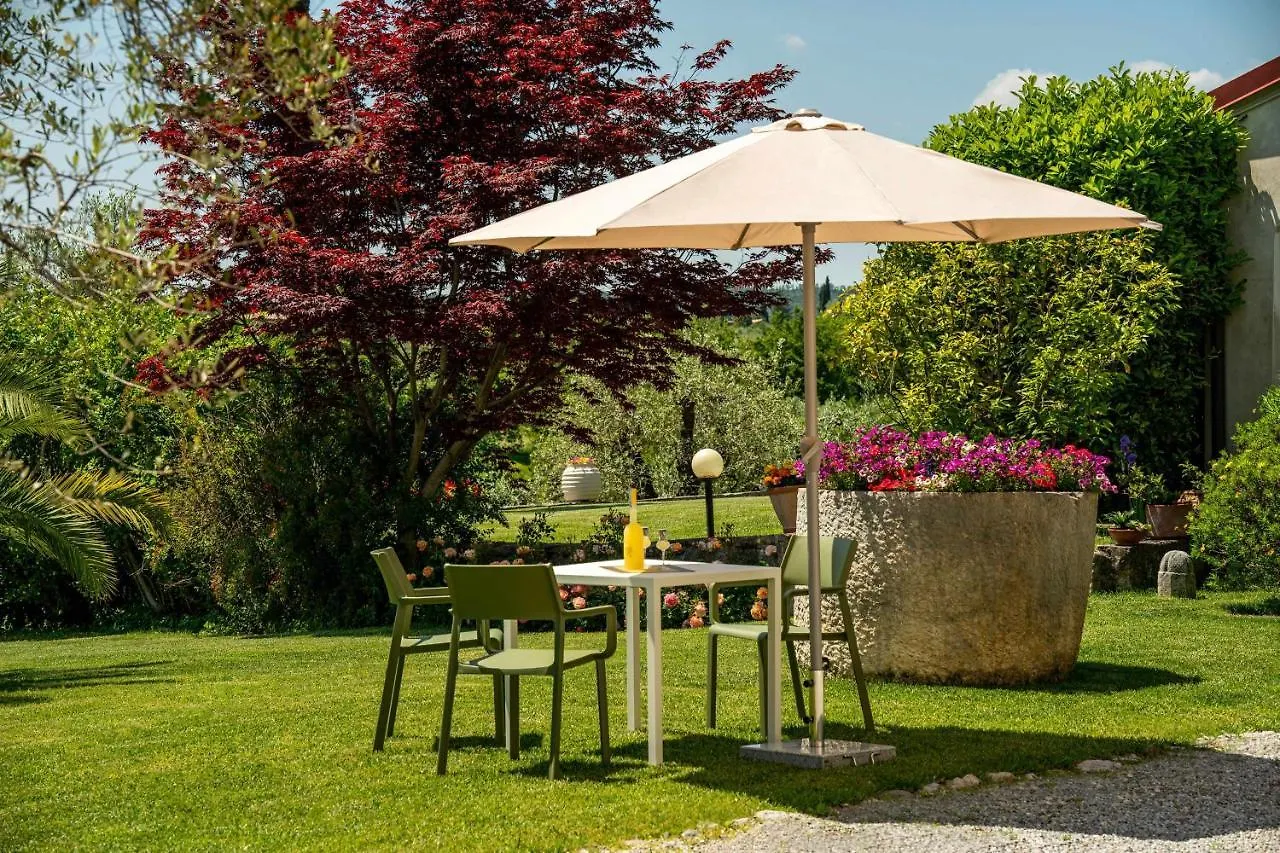 Palazzo Trevignane Appartamento La Bella Scuderia San Felice del Benaco Italy