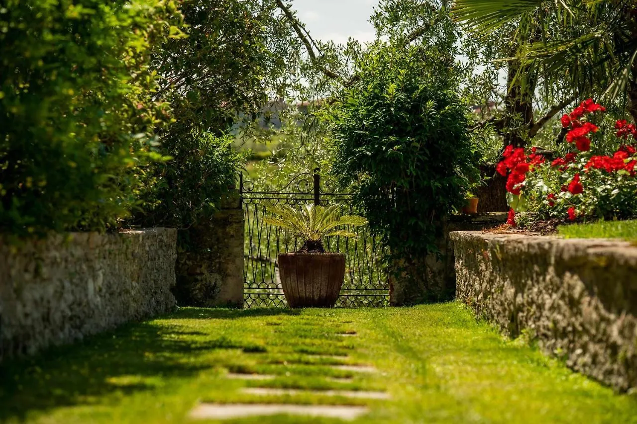 Palazzo Trevignane Appartamento La Bella Scuderia San Felice del Benaco Apartment