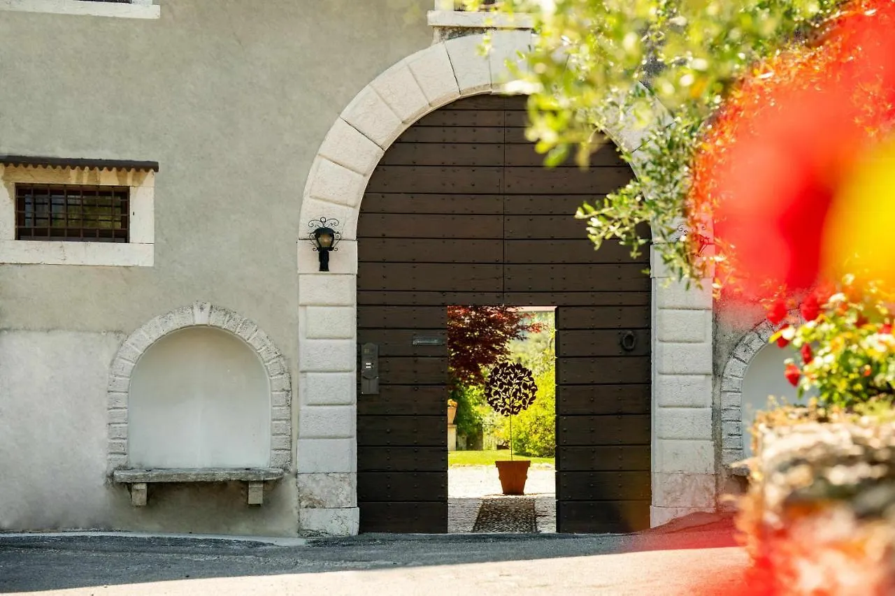 Palazzo Trevignane Appartamento La Bella Scuderia San Felice del Benaco